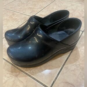 Dansko clogs size 38
